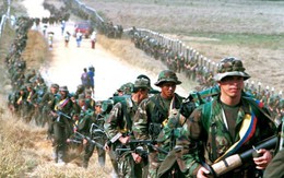 Du kích FARC tuyên chiến: Chính phủ Colombia phản ứng "yếu ớt" bằng lệnh bắt của tòa án?