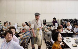 Nỗi sợ bao trùm người già ở Nhật Bản: Những cái chết cô đơn không ai biết, thi thể nằm đó bốc mùi chẳng ai hay