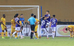 6 dấu ấn đáng nhớ của cuộc thư hùng Hà Nội FC vs Nam Định bị quả pháo sáng xấu xí che mờ