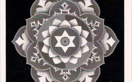 Rút một lá bài Tarot để xem tình yêu của bạn sẽ mang vị đắng cay hay ngọt bùi trong tháng 9 này