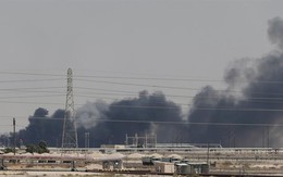 “Thùng dầu Trung Đông” cháy: Thế giới sục sôi, Iran bình thản