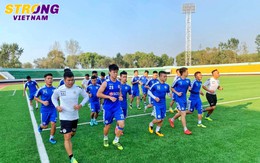 Quang Hải và đồng đội hào hứng với buổi tập đầu tiên trên mặt sân "lạ" tại Triều Tiên