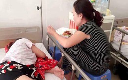 Bức ảnh mẹ chồng chăm con dâu trong viện cùng lời tâm sự khiến MXH ngày thứ Bảy "dậy sóng"