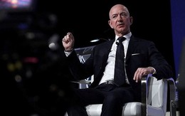 Tỷ phú giàu nhất thế giới Jeff Bezos từng là “người ngu nhất công ty”