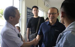 Trở lại Việt Nam sau kỳ nghỉ Tết, thầy Park bất ngờ đi khám sức khỏe