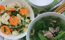 Cặm cụi tỉa hoa cho mâm cơm đẹp mắt, dâu mới chẳng được mẹ chồng khen một câu mà lại bị mắng vì lý do này