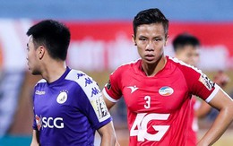 HLV Hà Nội FC: 'Quế Ngọc Hải xứng đáng nhận thẻ đỏ với 4 vết giày đinh hằn trên ống đồng Văn Kiên'