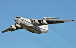 Mang ‘ngựa thồ’ Il-76 của không quân Nga đi ném bom?