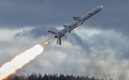 Ukraine thử nghiệm tên lửa giữa lúc "nước sôi lửa bỏng"