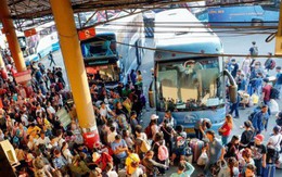 Dòng người ùn ùn đổ về Thái Lan dịp lễ Songkran, "7 ngày nguy hiểm" bắt đầu