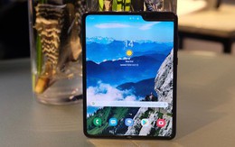 Smartphone màn hình gập Samsung Galaxy Fold cháy hàng trong đợt mở bán đầu tiên