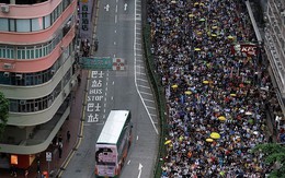 Hàng chục nghìn người Hong Kong biểu tình phản đối dự luật dẫn độ