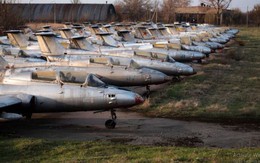Dàn máy bay quân sự bị lãng quên của không quân Ukraine