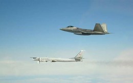 Chiến đấu cơ Mỹ chặn máy bay Nga ngoài khơi Alaska