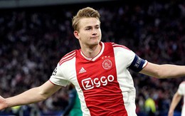 Chỉ cần một pha 'thả tim', chàng cầu thủ đẹp trai của Ajax khiến hàng ngàn fan MU điêu đứng