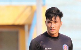 Tiến bộ thần tốc, cựu thủ môn điển trai của U23 Việt Nam vẫn khiêm tốn trước cuộc đọ sức với Hà Nội FC