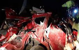 Hành khách giằng tay lái của tài xế gây tai nạn liên hoàn, 12 người thiệt mạng
