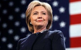 Bà Clinton chưa thể hạ cánh an toàn