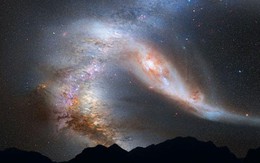 Kinh ngạc cảnh tượng ngoạn mục các thiên hà 'nuốt chửng' nhau