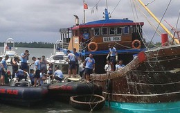 Philippines: Cho tàu TQ đánh cá trong EEZ, 'dân phải đồng ý'