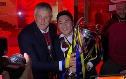 Ông chủ người Việt sang châu Âu xem đội nhà đá vòng loại Champions League