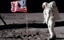 Cờ Mỹ phấp phới trên Mặt Trăng dù không có không khí, NASA bị nghi làm giả cuộc đổ bộ lịch sử