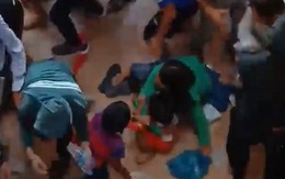 Clip: Kinh hoàng cảnh chen lấn, giẫm đạp để được xem bóng chuyền VTV cup