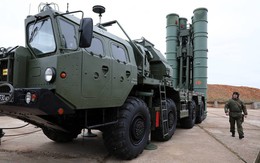 S-400 khoe hỏa lực dũng mãnh, bẻ gãy cuộc tấn công ồ ạt của kẻ thù?