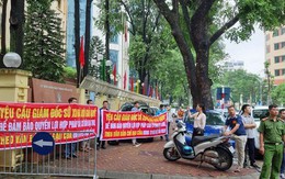 Cư dân chung cư ‘đại gia điếu cày’ truy trách nhiệm cơ quan quản lý