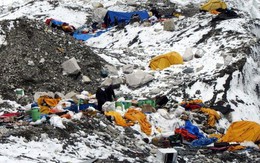 Nepal chính thức cấm mang nhựa lên Everest - bước đầu giải quyết hàng tấn rác chất thành núi trên "nóc nhà của thế giới"