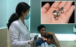 Cảnh báo trẻ bị thủng mũi, màng nhĩ từ pin đồ chơi