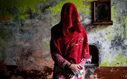 Phụ nữ Ấn Độ phải chịu cảnh "ăn nằm" với anh em của chồng, đẻ con không biết ai là bố đứa trẻ bởi chế độ đa phu cổ hủ