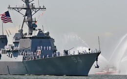 Mỹ điều tàu khu trục từng tấn công Yemen tới bờ biển Saudi Arabia