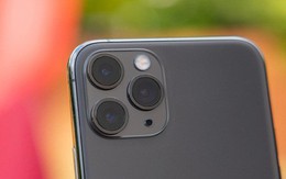 Giải thích nghe vô lý nhưng rất thuyết phục cho thiết kế xấu xí trên cụm camera của iPhone 11 Pro