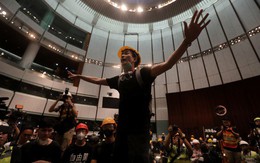 Hong Kong sơ tán tất cả nhân viên khỏi trụ sở Hội đồng Lập pháp