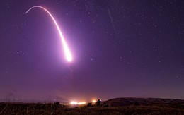 Video: Cận cảnh Mỹ thử tên lửa đạn đạo Minuteman III đầy uy lực