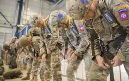 Hàng chục binh sĩ Mỹ gãy xương khi tập nhảy dù
