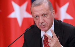 Hứng ‘mưa’ chỉ trích khi tấn công Syria, Thổ Nhĩ Kỳ đáp trả: ‘Hãy tự soi mình trong gương’