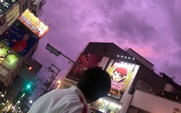 Bầu trời Nhật Bản tím lịm kỳ dị khi siêu bão Hagibis sắp đổ bộ
