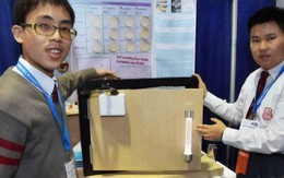 Sinh viên Trung Quốc phát minh ra tay nắm cửa tự khử trùng bằng tia cực tím