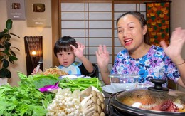 Nữ Youtuber người Việt ở Nhật khiến dân tình chú ý vì clip... chén cả nồi lẩu Thái khổng lồ trong siêu bão Hagibis: Trời đánh tránh bữa ăn chính là đây!