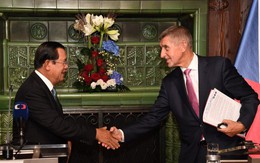 Campuchia sẽ mua máy bay và vũ khí Séc để củng cố an ninh - quốc phòng