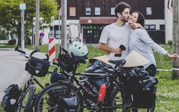 Cung đường tình yêu "đạp xe từ nhà anh về nhà em" của chàng trai Pháp và cô gái Việt: 6 tháng đi qua 12 nước, chồng vừa ngỏ lời vợ đồng ý "cái rụp"