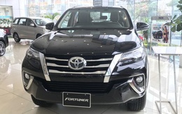 Toyota Fortuner, Mitsubishi Pajero Sport và Nissan Terra giảm giá cả trăm triệu đồng: SUV 7 chỗ Nhật bớt lãi để vợt khách cuối năm