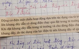 Cô giáo bảo về nhà chép lý thuyết vào vở, nam sinh lười quá... cắt luôn sách dán vào cho nhanh