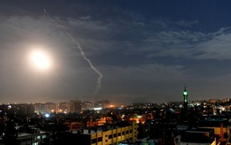 Israel khoe chiến tích nã bom đạn suốt đêm, Syria dội ngay "gáo nước lạnh"