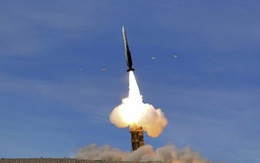 Iran phóng thử thành công tổ hợp tên lửa phòng không nội địa Khordad-15