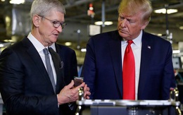 Ông Trump hết lời khen ngợi Apple và gợi ý giảm thuế