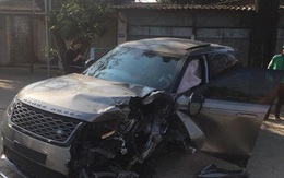 Xế sang Range Rover va chạm liên hoàn với 4 ô tô, xe máy