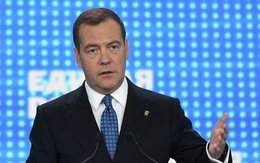 Thủ tướng Medvedev nói đến "cơn cuồng loạn" chống Nga